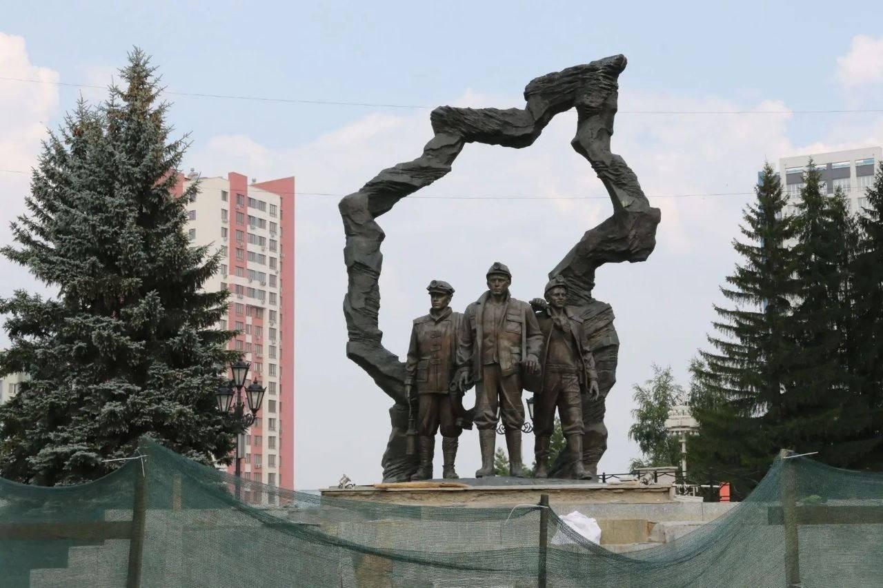 Новая прогулочная зона у Искитимки почти готова. Здесь сделали несколько...