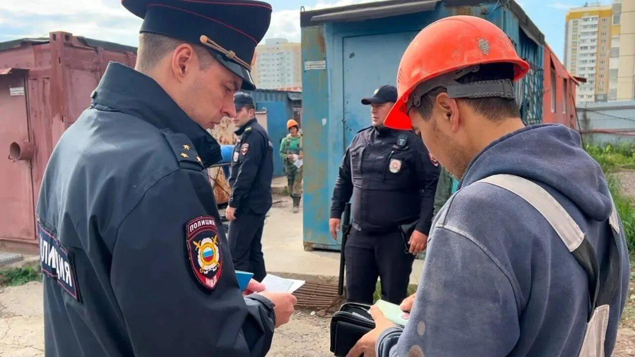 В Красноярском крае выявили 179 нарушений миграционного законодательства С 14...