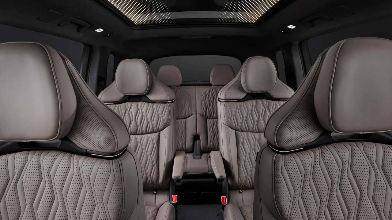 Audi официально представила новый Q9 — самый большой кроссовер в истории бренда.