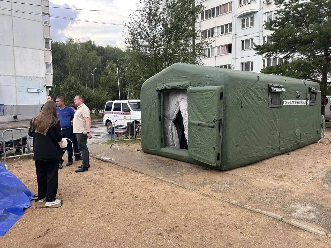 В подмосковном Чехове введен локальный режим ЧС на фоне вчерашней атаки БПЛА.
