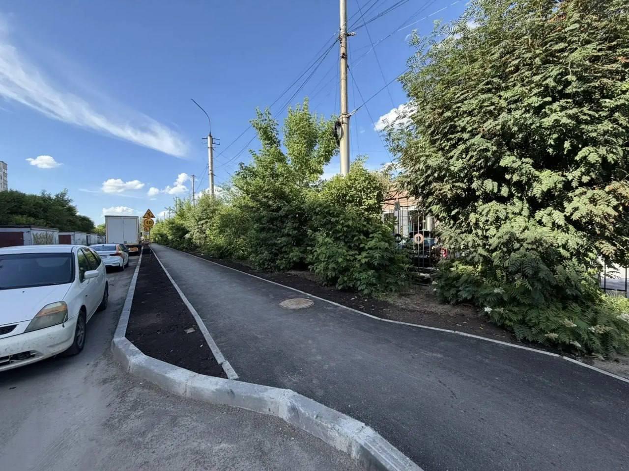 В Новосибирске за сезон планируют отремонтировать 92 тротуара. Мэр Максим...