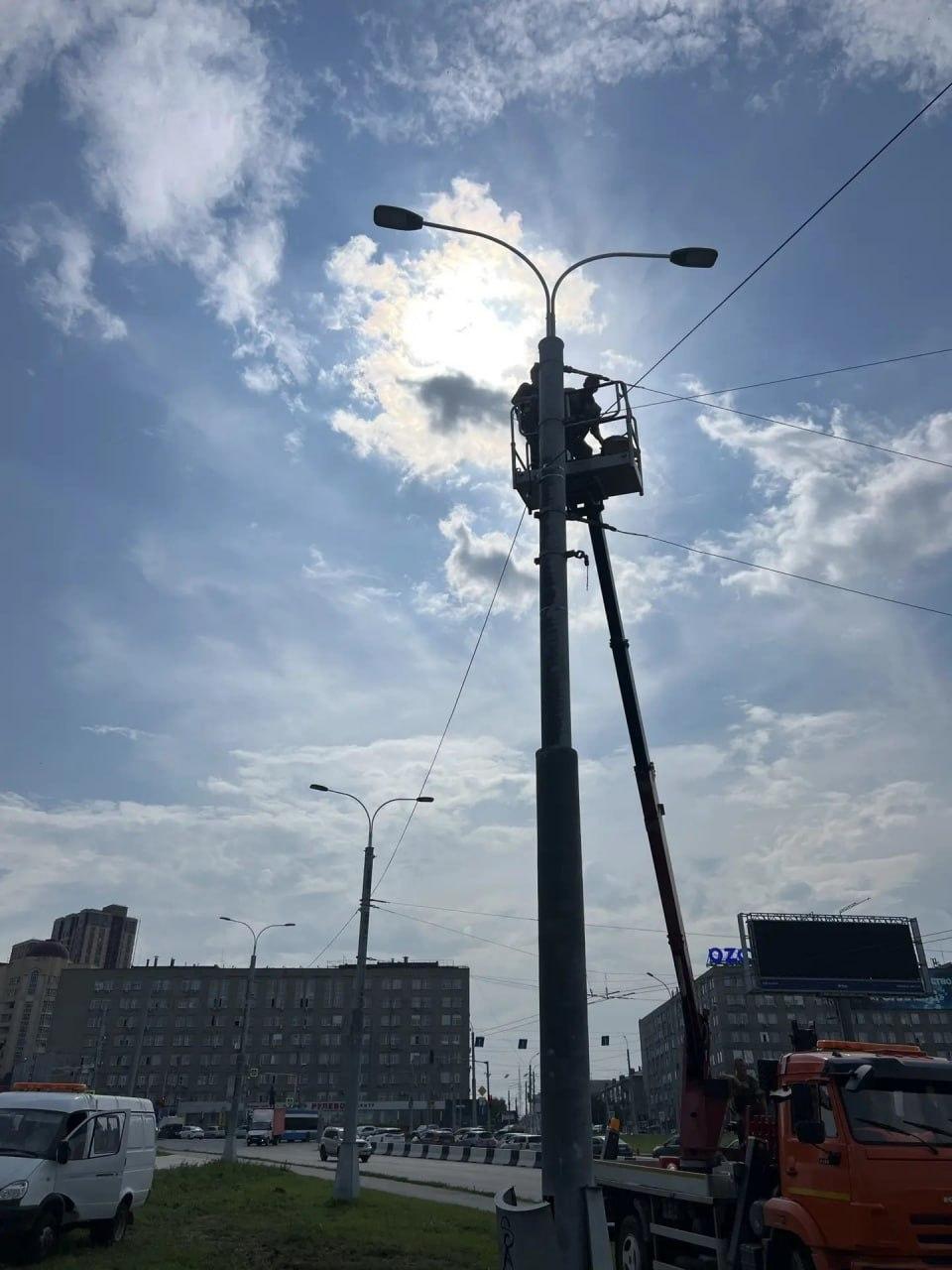 На новой смотровой площадке на площади имени Лыщинского появилось...