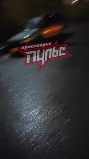 «А вы не @хуели?» В Красноярске двое автомеломанов ночью во дворе включили...