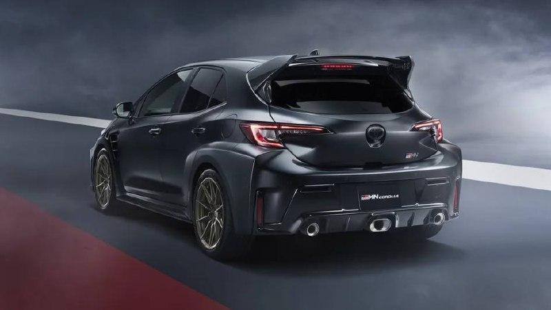 Toyota представила самую дорогую Corolla в истории — за неё просят около ₽5,1 миллиона.