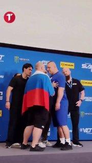 «Ну чё, кто курва. бл*ть?! Кто, курва, бл*ть?! Спать нах*й!»
