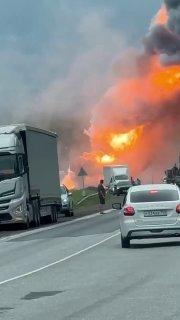 Большегруз взорвался на трассе в Пермском крае.