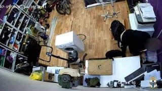 Молодой новосибирец украл из ломбарда миллионы В Новосибирске 19-летний...