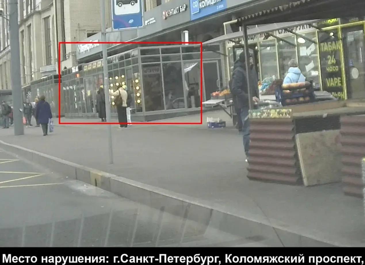 Владельца ларьков у «Пионерской» оштрафовали на 200 тысяч рублей
