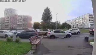 В Набережных Челнах пьяный мужчина избил детей из-за их национальности. Со...