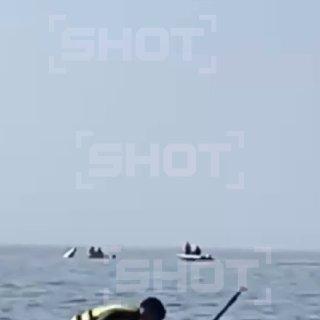 Катер с туристами перевернулся на Байкале. К судну был прикреплён водный...