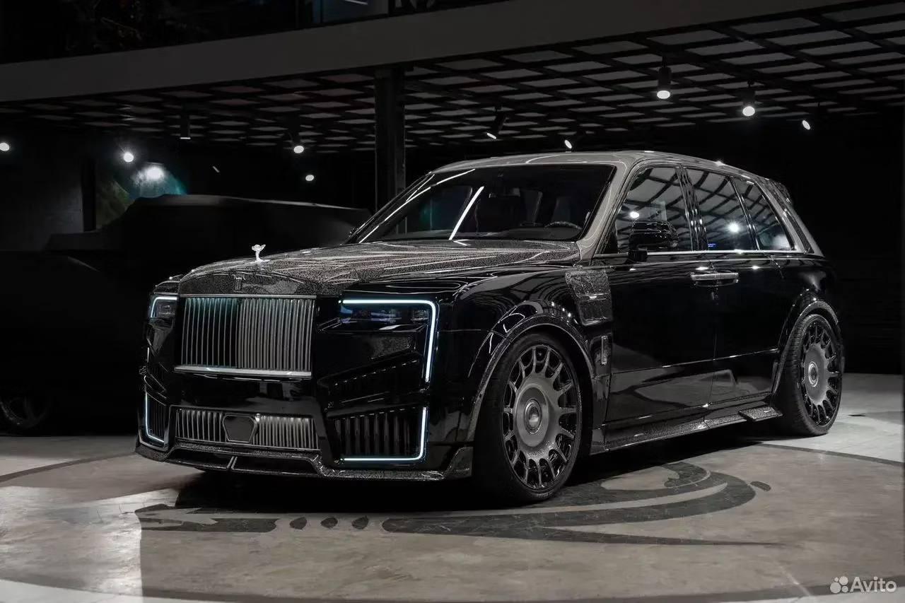 В России выставили на продажу один из самых дорогих Rolls-Royce в истории. За Mansory Cullinan Forward Edition 2025 года просят безумные ₽190 миллионов.