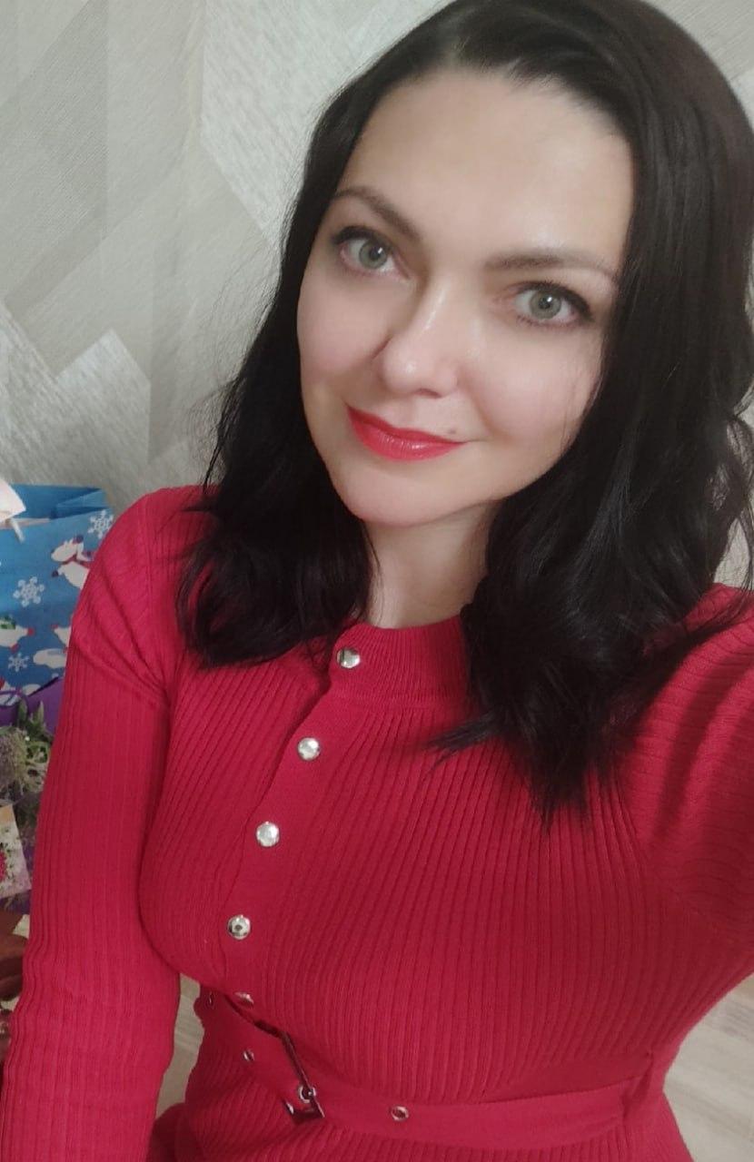 В Кировской области супруги трагически погибли во время свидания на природе: их машина ночью скатилась в реку, пока они спали в салоне