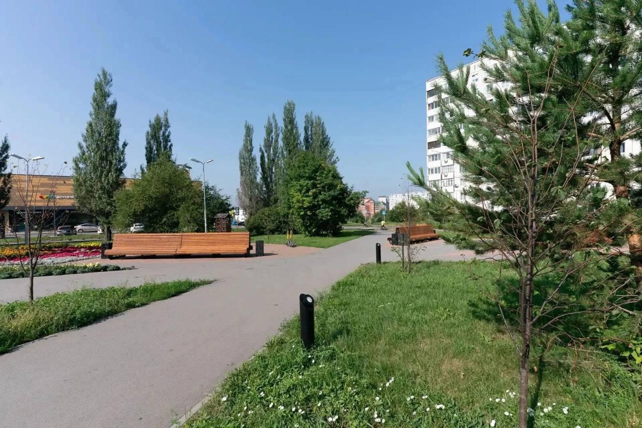 В сквере на Молодежном проспекте завершили второй этап благоустройства. Здесь...