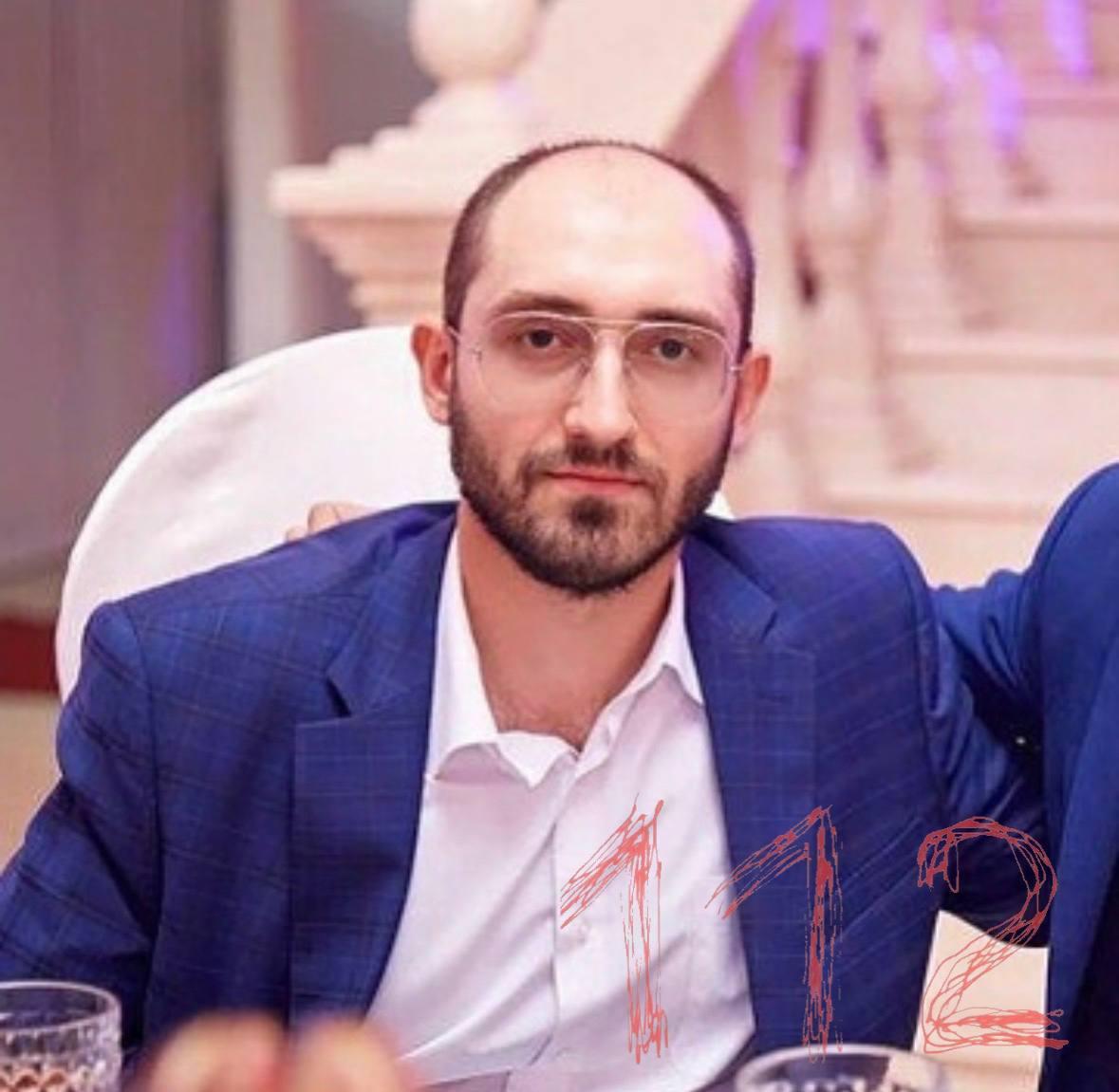 Муж из-за ревности зарезал жену в Москве. Они приехали из дома родителей в...