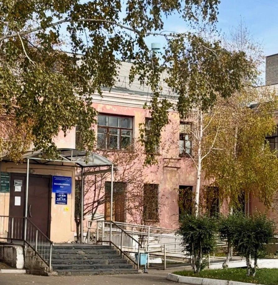 Жительница Канска отсудила компенсацию после падения в поликлинике Жительница...