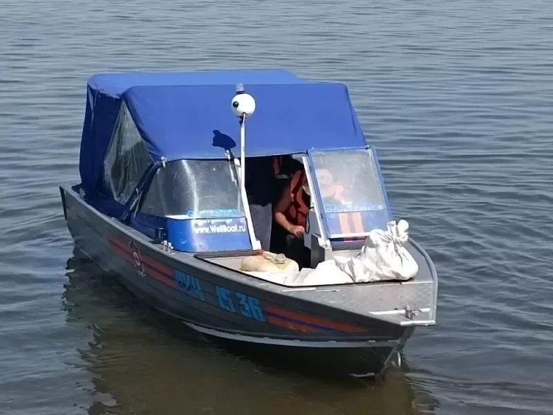 Спасатели за сутки доставили по воде двух пострадавших Спасатели...