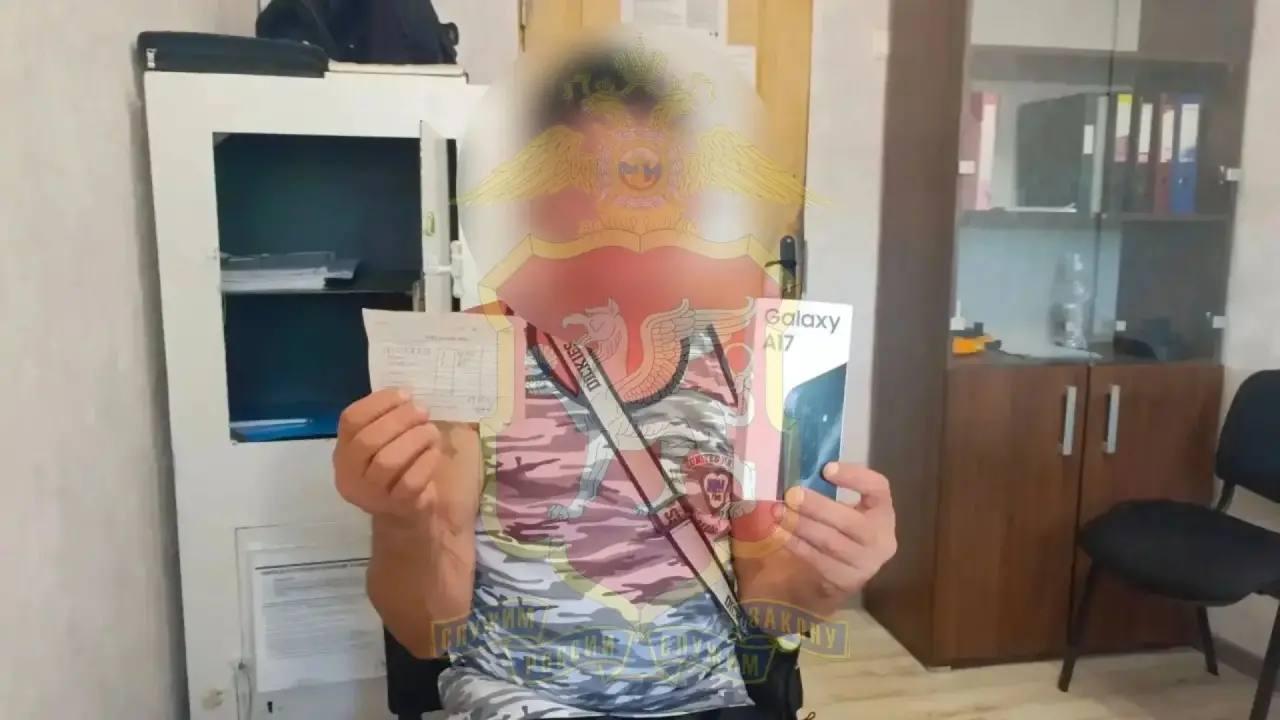Крымчане дважды обворовали мужчину из-за любви друг к другу
