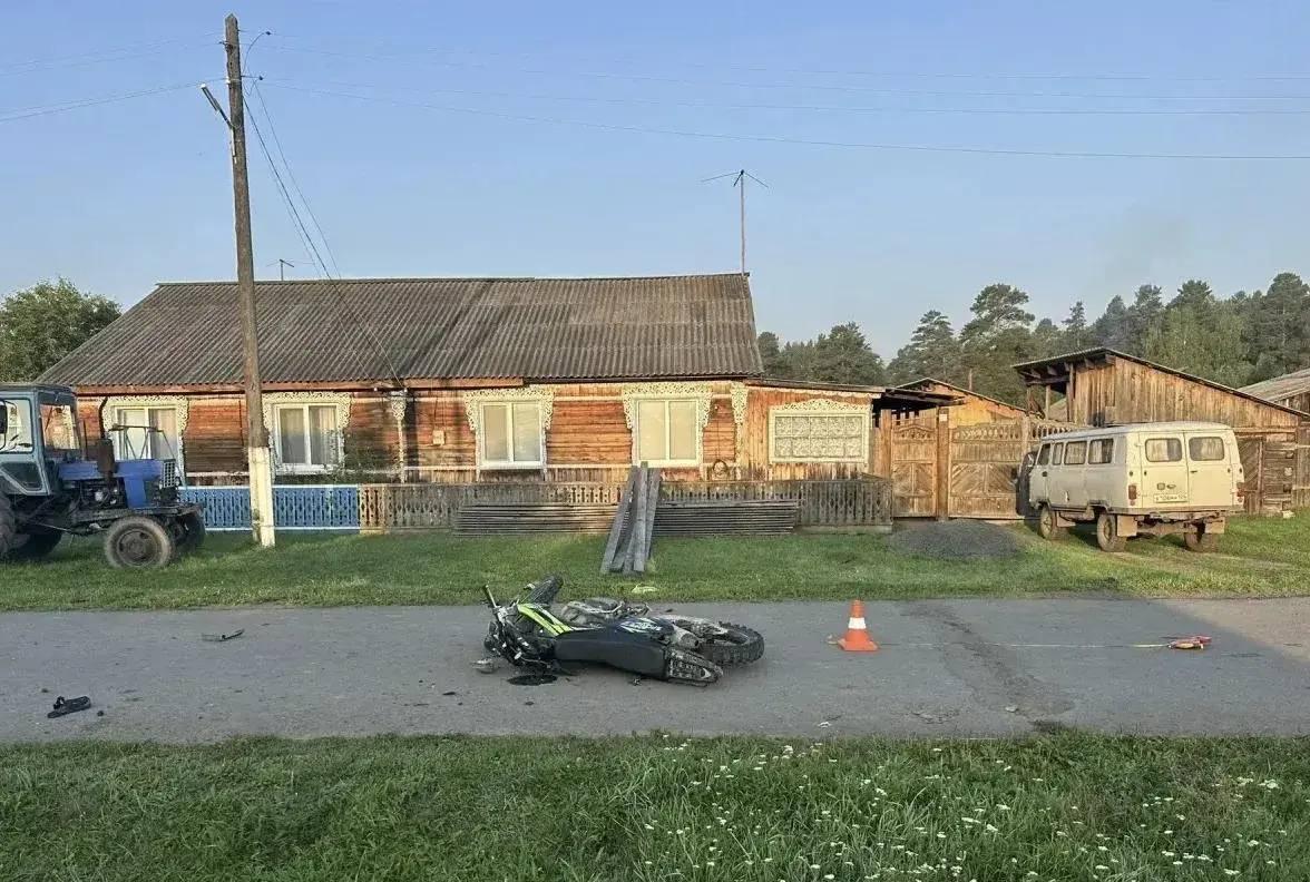 Пьяный школьник на мотоцикле врезался в лошадь в Красноярском крае. 15-летний...