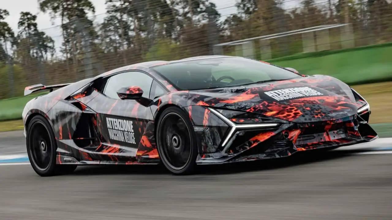 Lamborghini Revuelto SV ещё не представили, а она уже установила рекорд на Хоккенхаймринге.