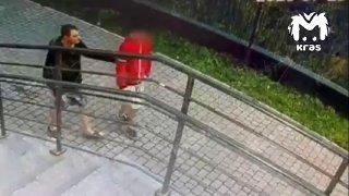 Подростки жестоко избили красноярца за замечание — он в коме.