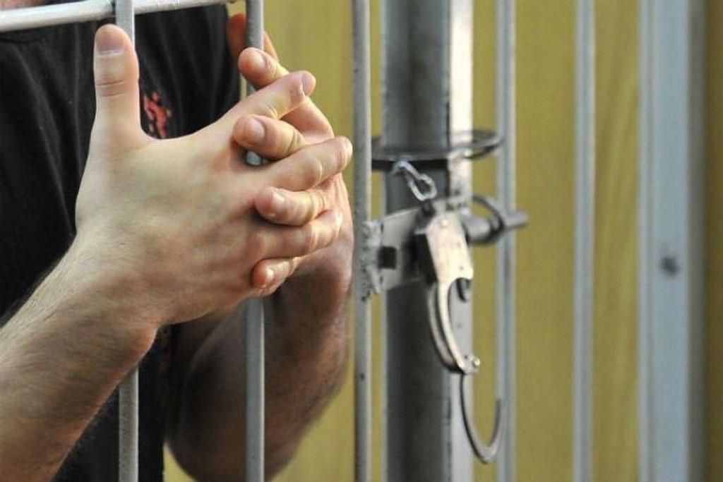 Саяногорского наркопритонщика-рецидивиста отправили в колонию 54-летний...