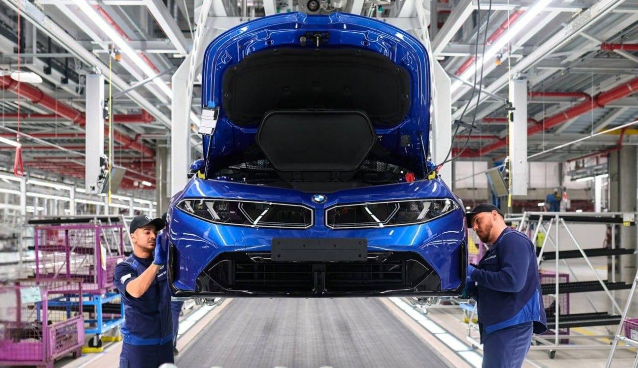Новый BMW i3 уже встал на конвейер — электрический седан начали собирать в Мюнхене.