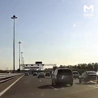 Байкера протащило по КАД после жёсткого столкновения с легковушкой. Авария...