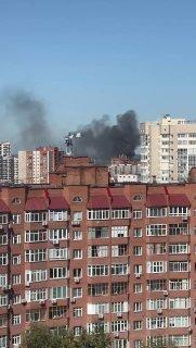 «На улице Хакасской сотрудники МЧС России по повышенному номеру вызова тушат...