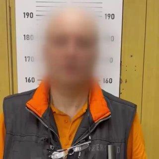Неадекват разбил лицо 11-летнему самокатчику в московском метро