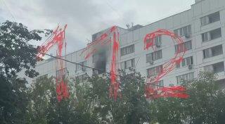 Шесть человек пострадали при пожаре в жилом доме в центре Москвы.