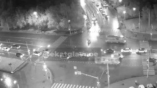 Вечером 10 августа в Екатеринбурге столкнулись автобус 48-го маршрута и мотоцикл