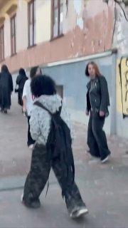 Братва, не стреляйте друг друга Мы не Х не понимаем 🤔 происходит - но очень...