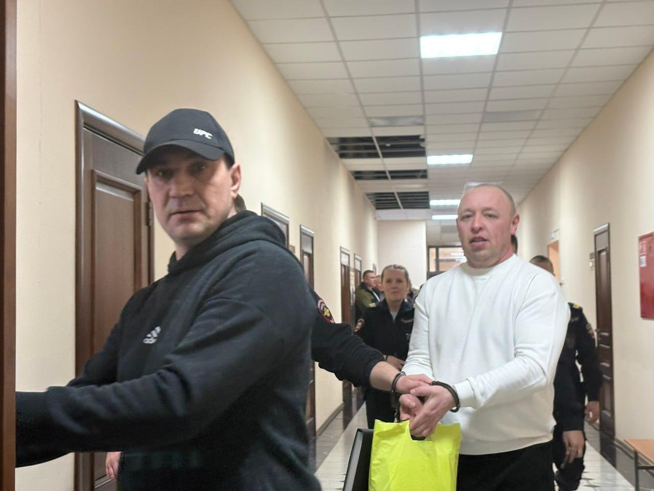 Двум жителям Артемовского вынесли приговор за убийства 18-летней давности