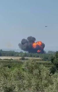 Истребитель F-16 рухнул во время учебного полета в Турции. Предварительно,...