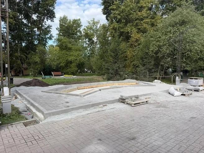 В Кемерове ко Дню шахтера установят бюст Владимира Романова — первого почетного гражданина Кузбасса.
