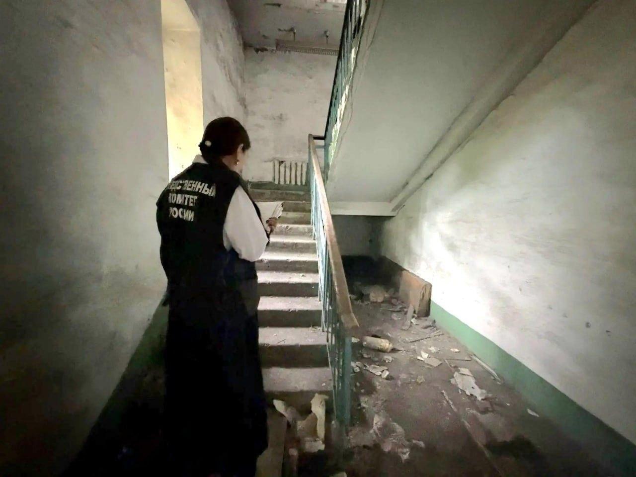 Девочка погибла во время игры в прятки в заброшенном здании в Забайкалье