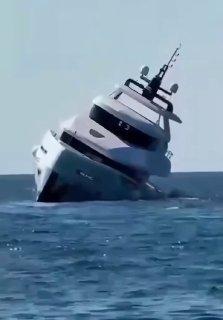 Яхта за 9,1 млн долларов затонула в Средиземном море через 4 дня после покупки