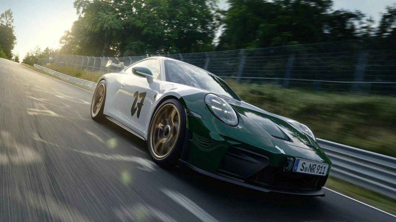 Porsche выпустила юбилейный 911 GT3 в честь 100-летия Нюрбургринга — всего соберут 100 машин.