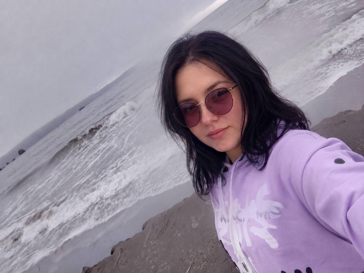 В Бурятии брат годами насиловал 13-летнюю сестру — девушка повесилась, а её...