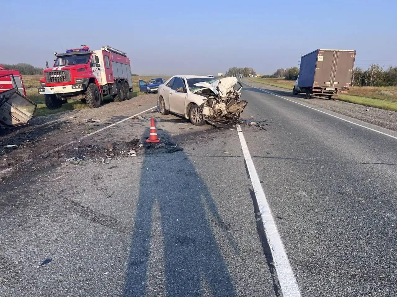 Смертельное ДТП в Татарском районе: двое погибших, трое пострадавших