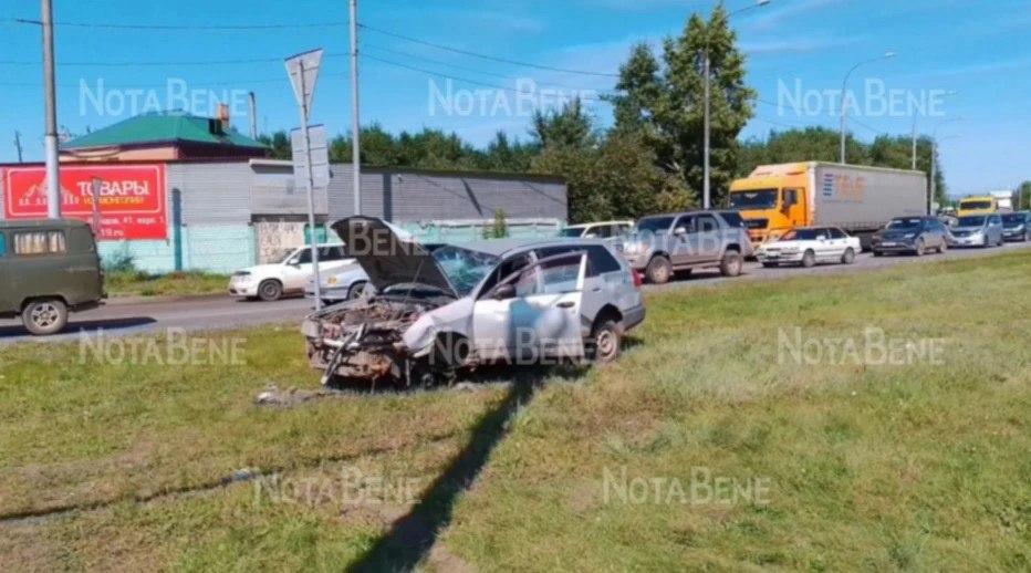 ДТП на Калининском кольце. 🇷🇺 Источник: ЧП Хакасия