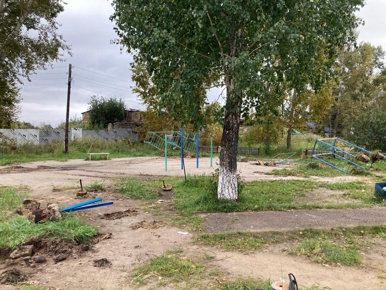 В 5-м военном городке начали демонтировать старую площадку под проект «ИгроГрад»