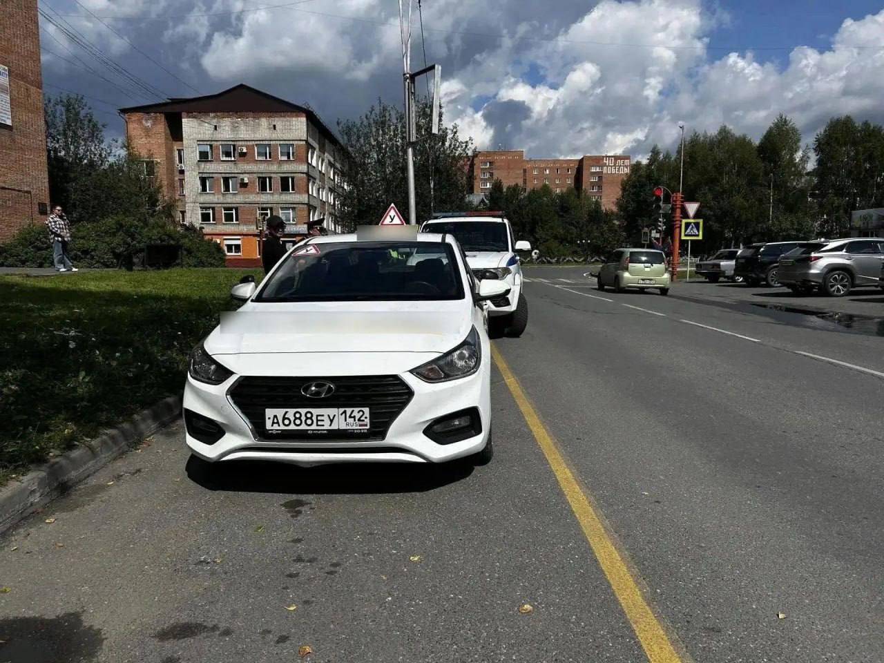 В Таштагольском округе мужчина пришел сдавать экзамен на права будучи пьяным — инспектор почувствовал запах алкоголя