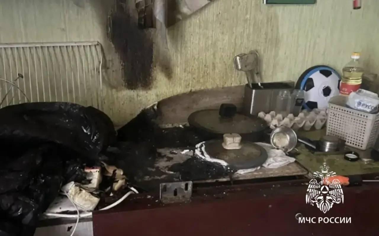 Двоих спасли из горящей девятиэтажки в Иркутской области