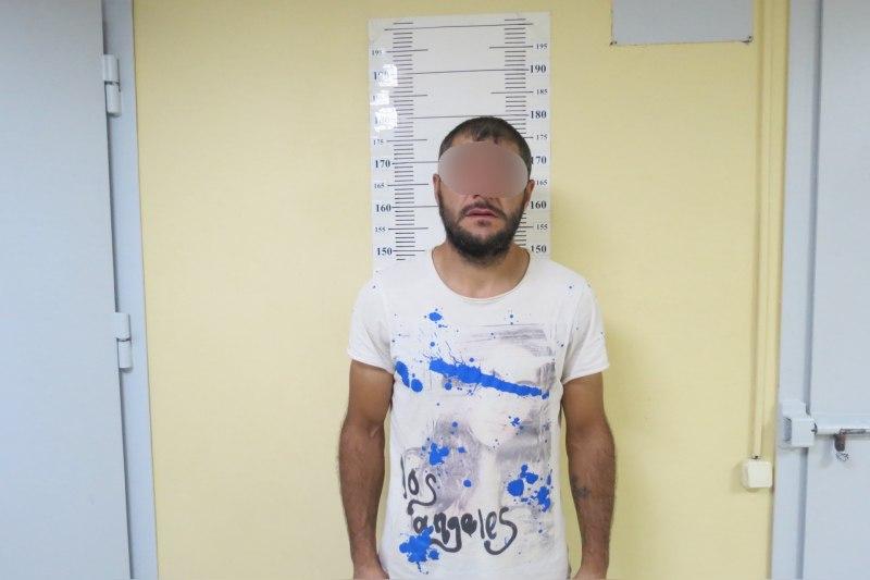 В Кольцово задержали иностранного нарушителя, объявленного в межгосударственный розыск