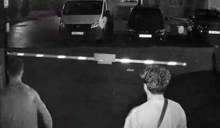 В Долгопрудном два брата-акробата решили попрыгать через шлагбаум и в итоге...