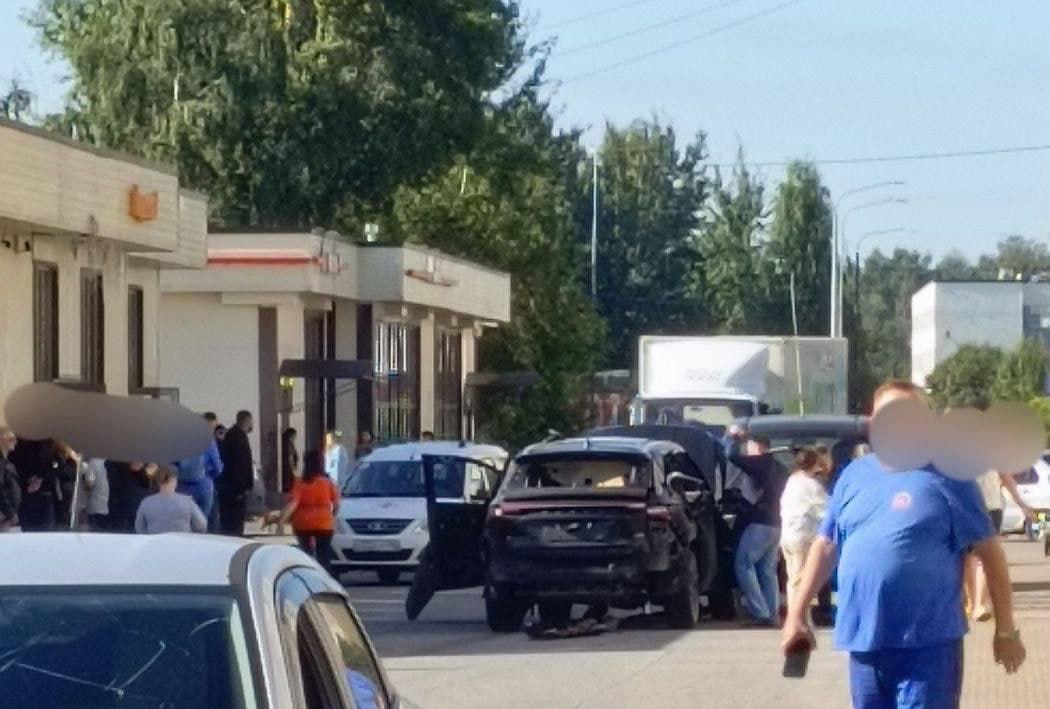 Взрыв автомобиля произошел в Санкт-Петербурге — водитель погиб. Инцидент...