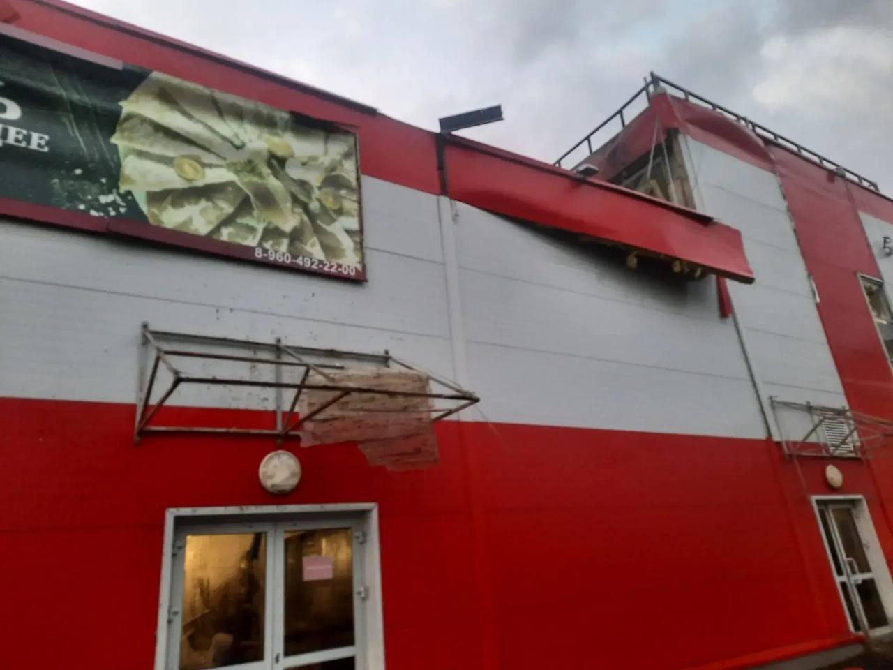 Во время атаки БПЛА в Павловском Посаде беспилотник попал в магазин «Магнит»....