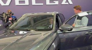 Путин протестировал новую Volga K50 и остался доволен — кроссовер показался президенту «мягким, тихим и хорошо управляемым».