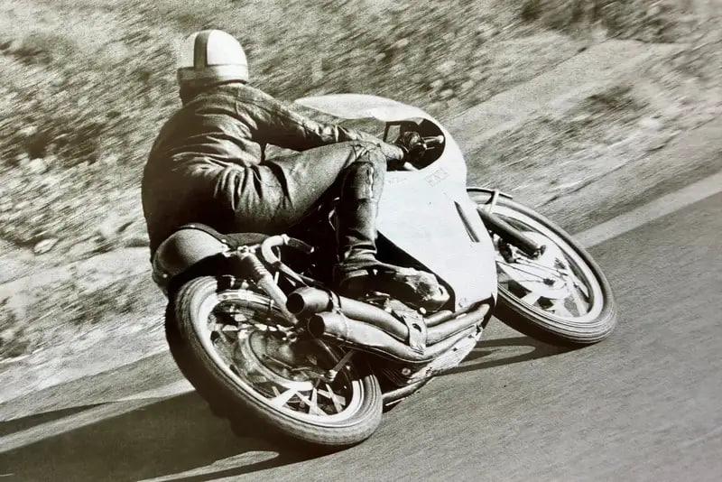 60-летняя Honda может стать самым дорогим мотоциклом в истории — за гоночную RC173 хотят почти £1 миллион.